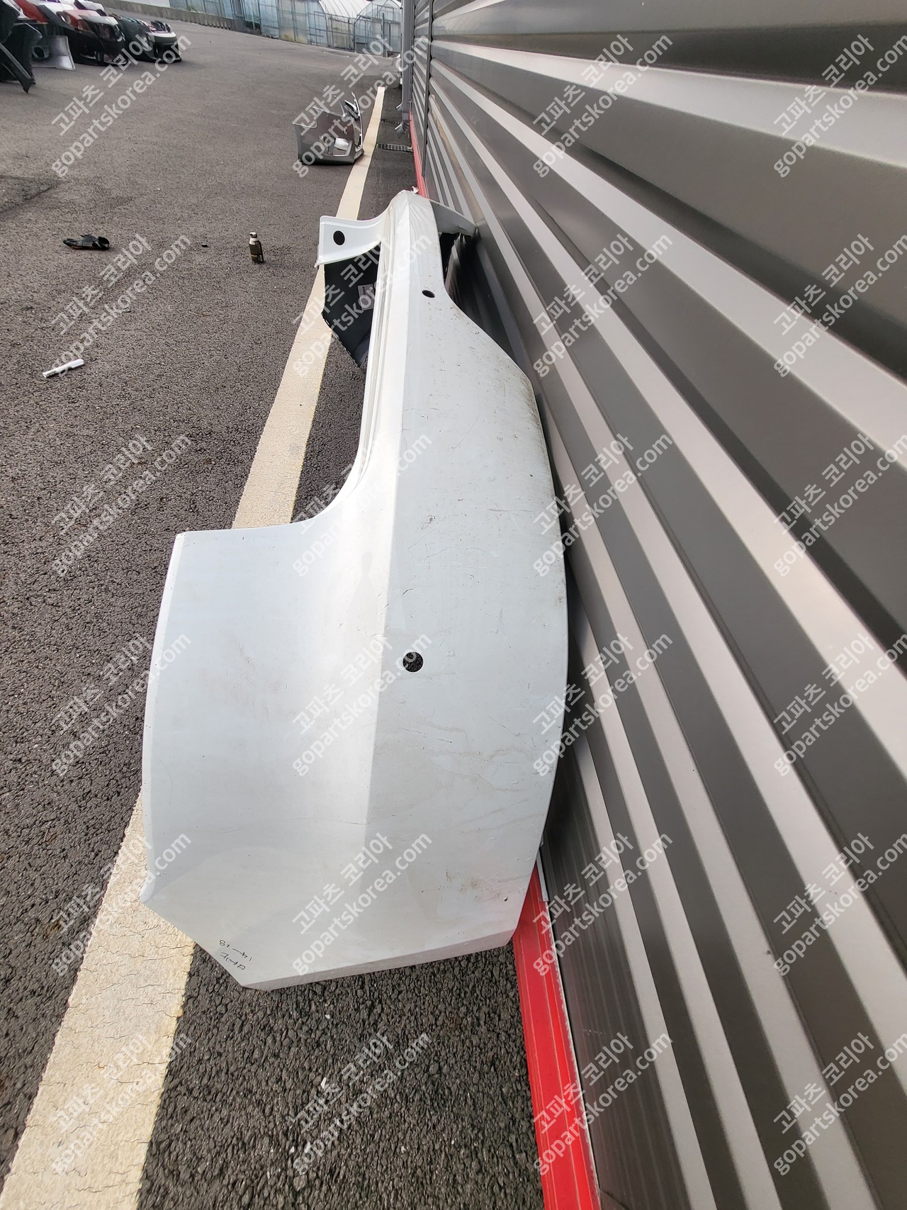 포르쉐 마칸 뒷범퍼 사진 2