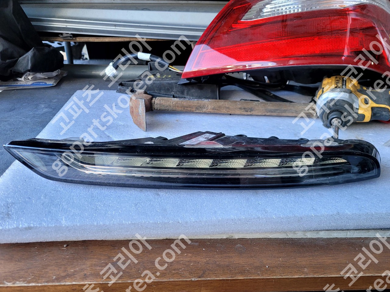 포르쉐 마칸 95B DRL 운전석 중고