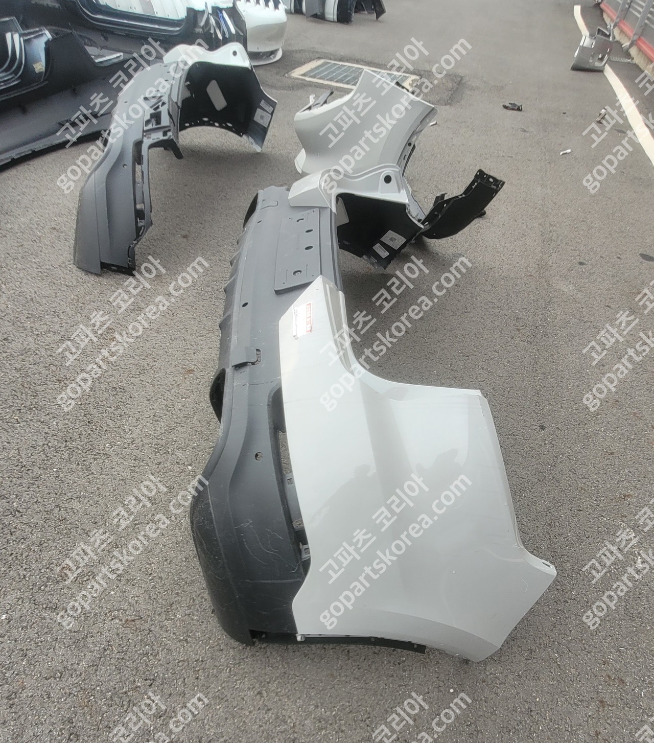 포르쉐 카이엔 뒷범퍼 카이엔 쿠페 사진 3