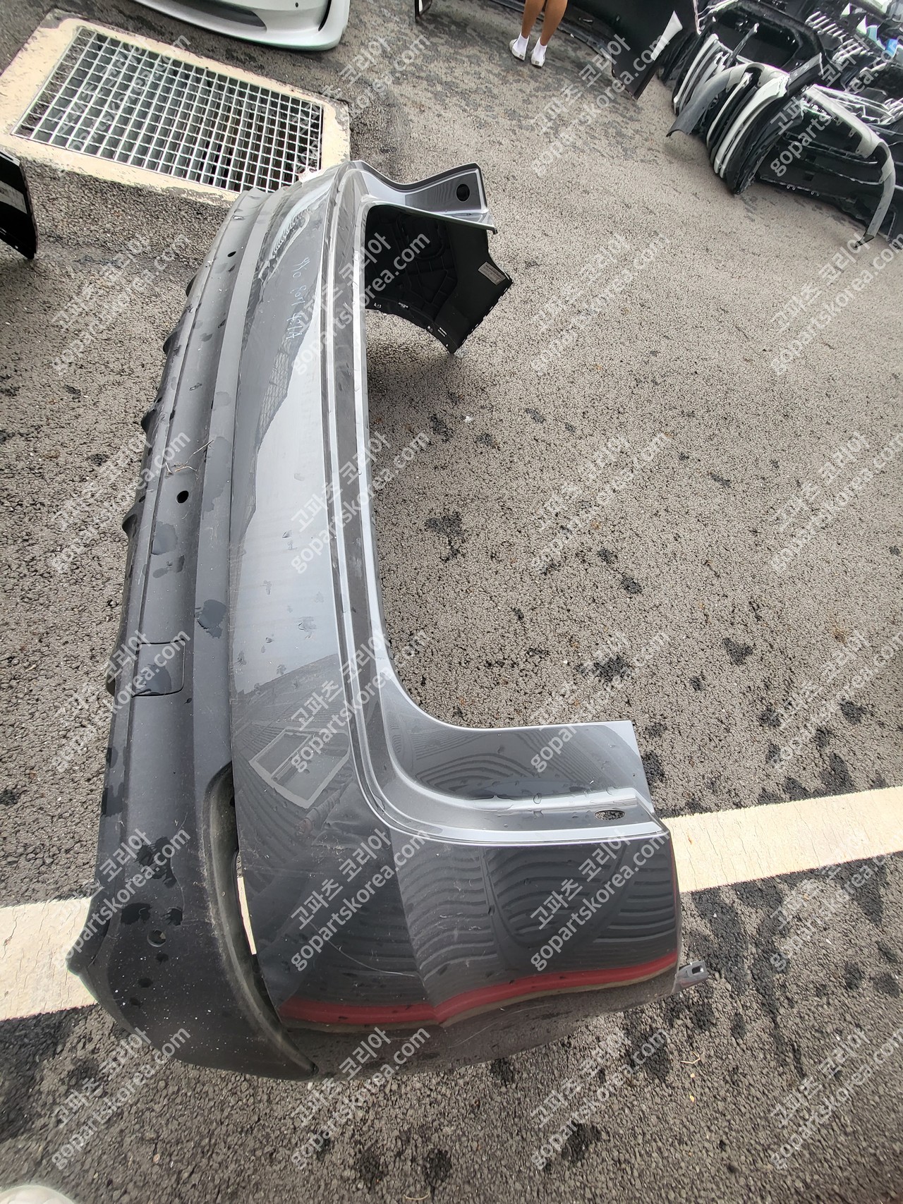 포르쉐 카이엔 뒷범퍼 사진 3