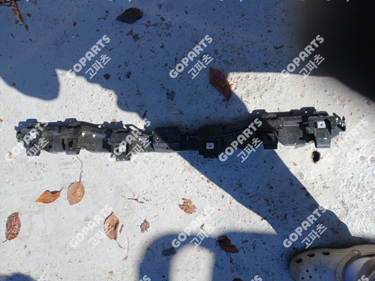 포르쉐 카이엔 9Y0 9Y3 전기 상단어퍼라디에터서포트패널판넬 중고