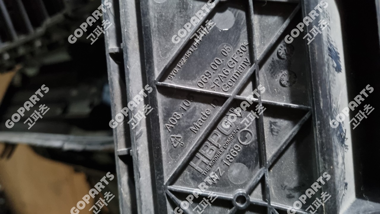 포르쉐 카이엔 9Y0 9Y3 전기 전레일하단 덕트플랩 사진 4