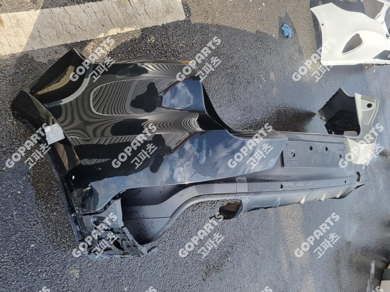 포르쉐 카이엔쿠페 9Y3 전기 뒷범퍼 뒷리어밤바 일반 상단좌우하단스포일러디퓨저 사진 3