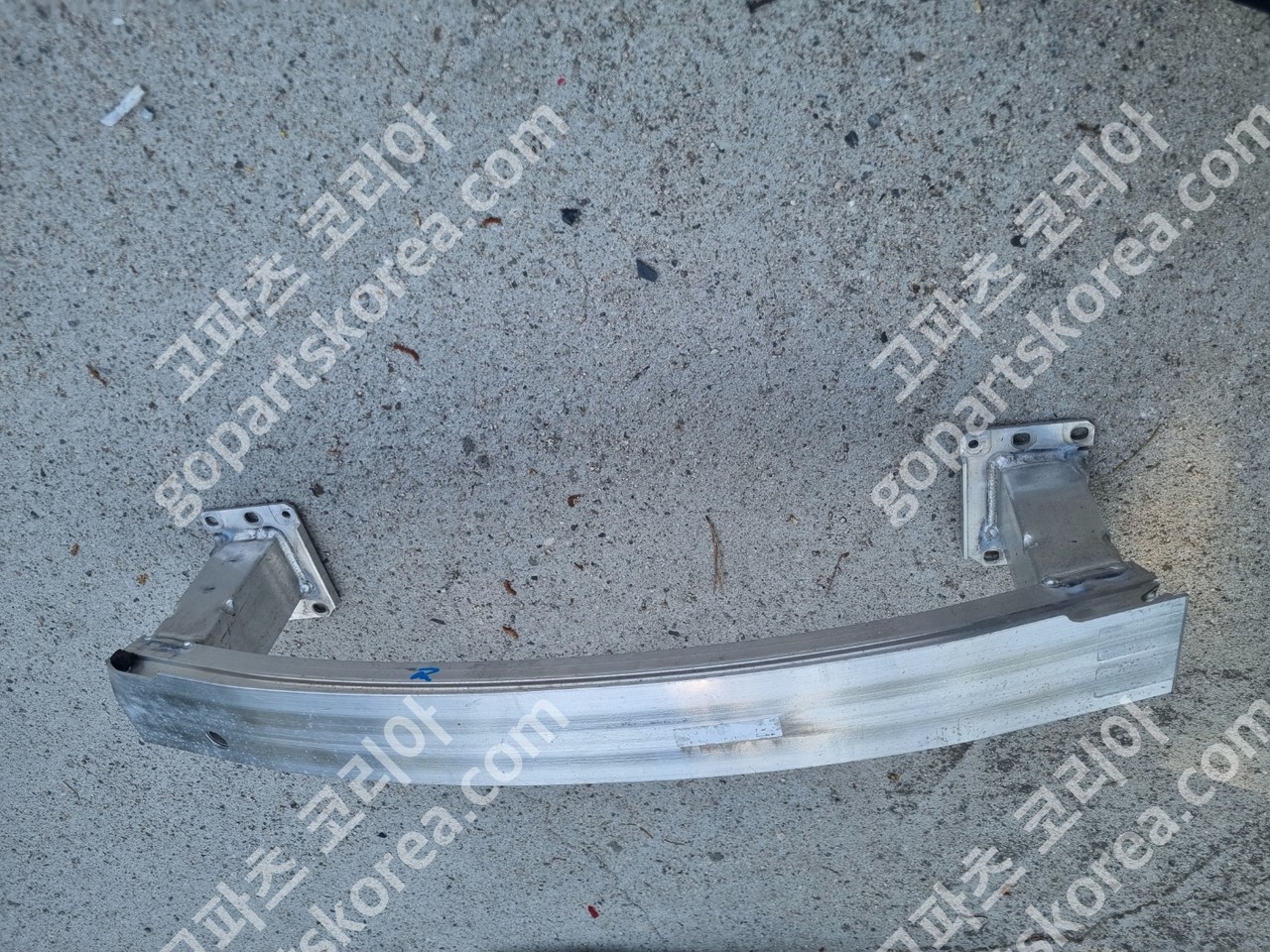 포르쉐 타이칸 전레일 중고