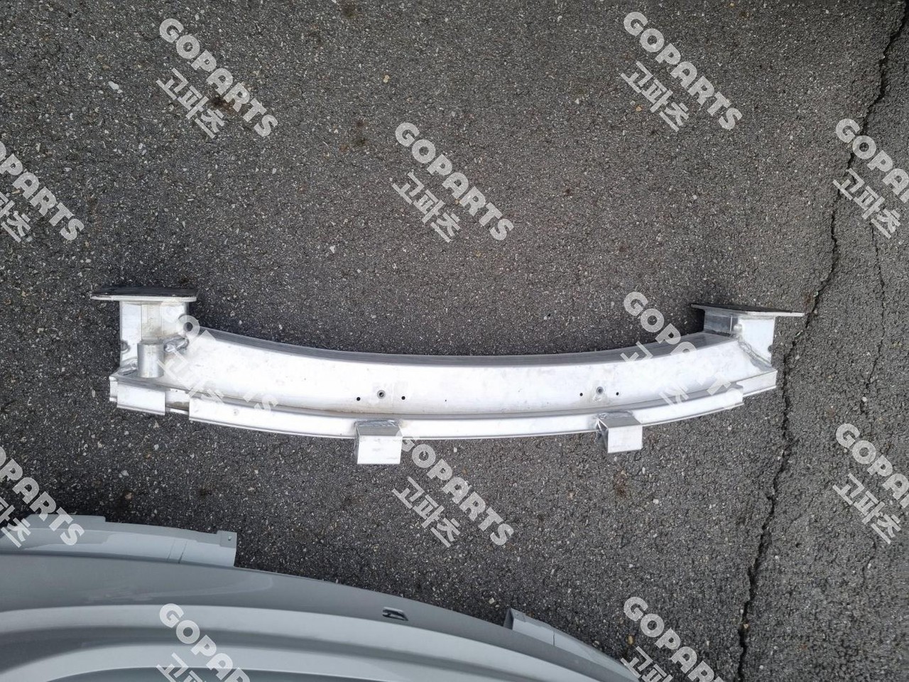 포르쉐 타이칸 966 9J 전기형 뒷레일 중고