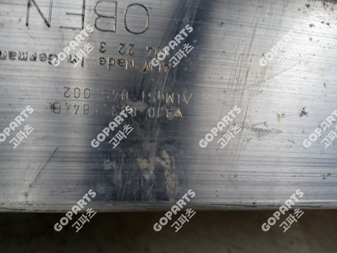 포르쉐 타이칸 966 9J 전기형 뒷레일 사진 3