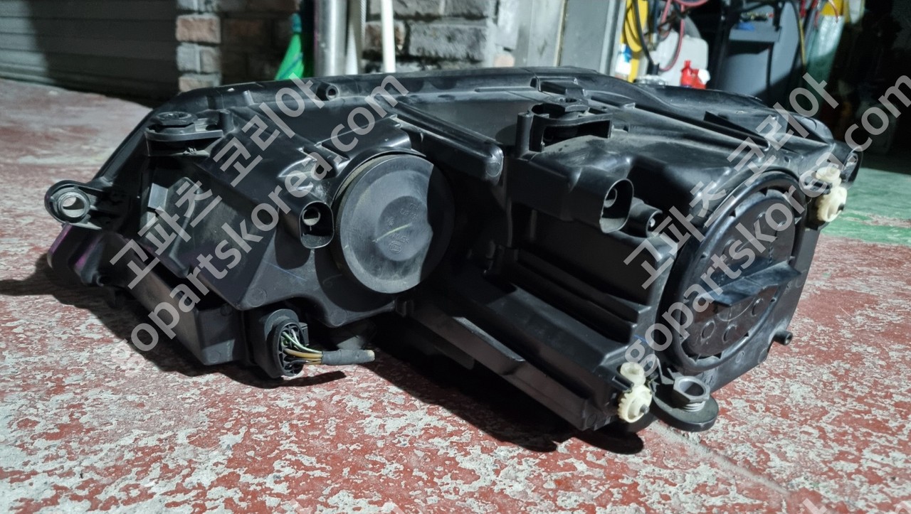 폭스바겐 뉴제타 후기 헤드라이트 조수석 할로겐 중고