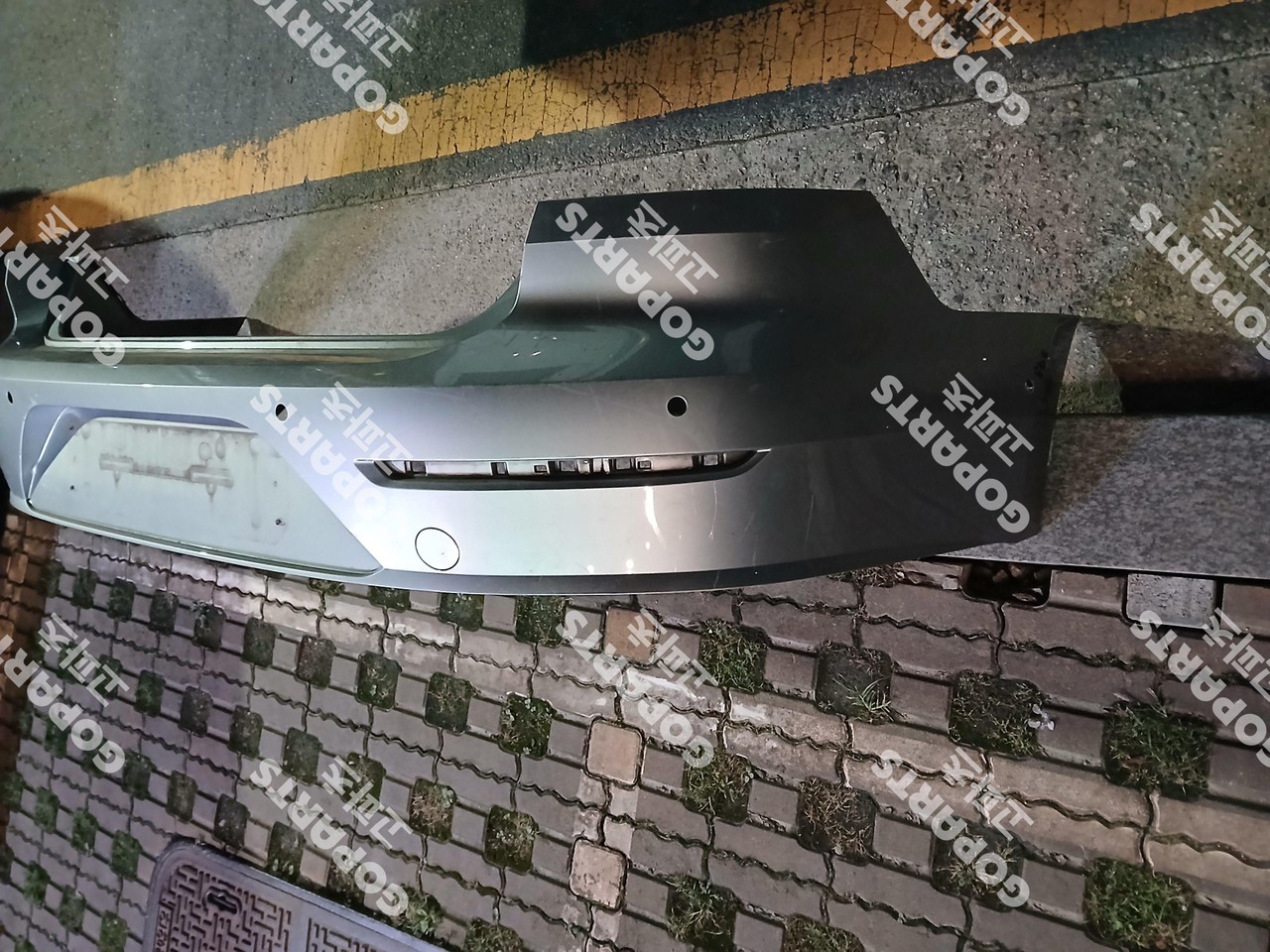 폭스바겐 아테온 1세대 뒷범퍼 일반타입 중고