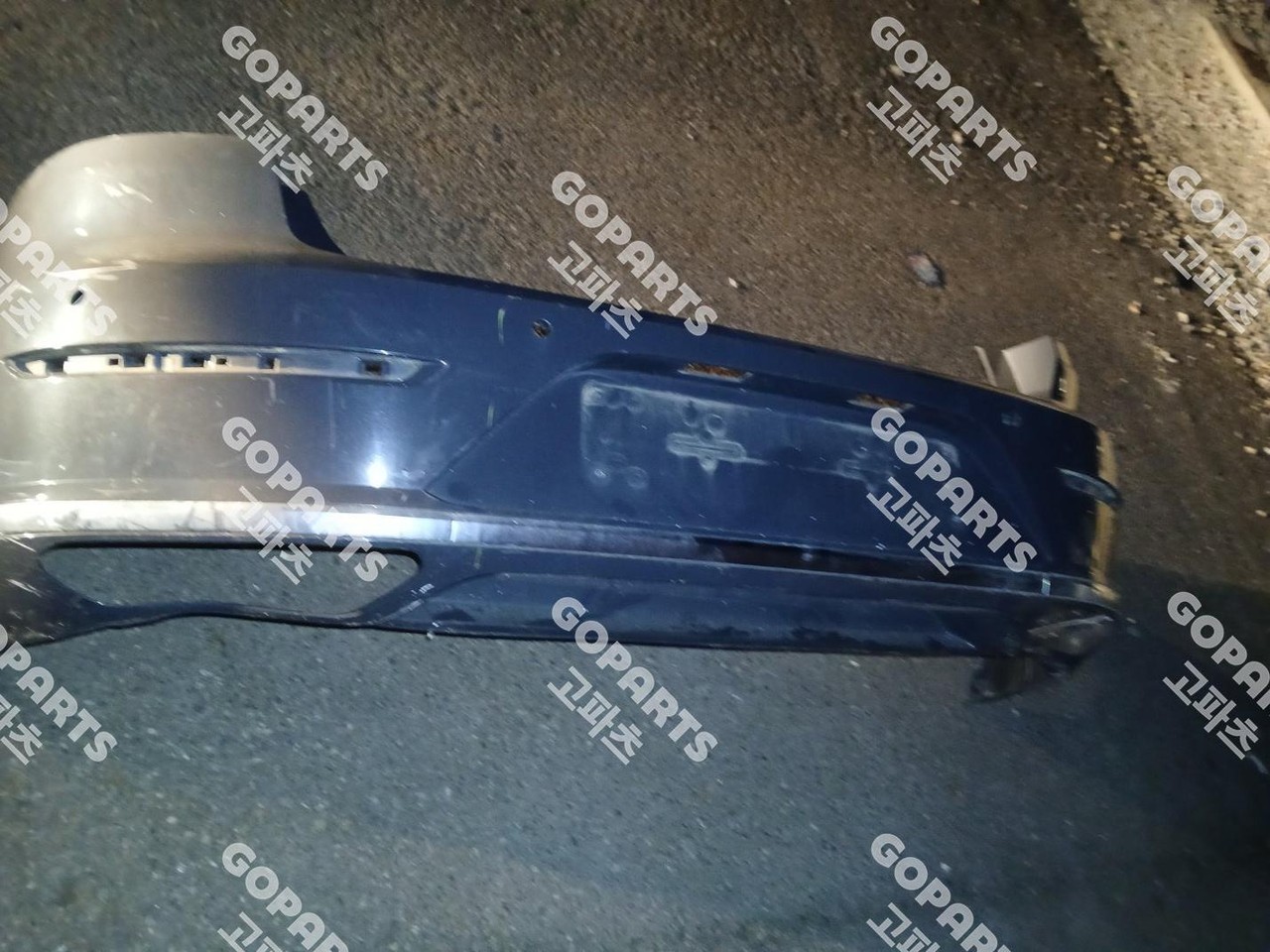 폭스바겐 아테온 1세대 전기형 뒷범퍼 사진 2