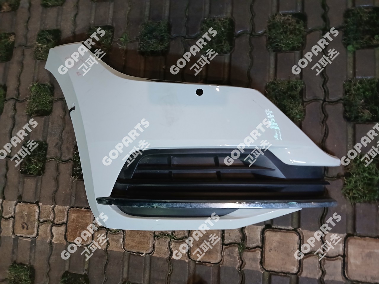 폭스바겐 아테온 1세대 조수석 앞범퍼 물노즐타입 사진 2