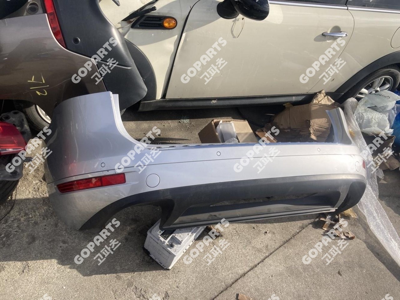 폭스바겐 투아렉 뒷범퍼 후범퍼 앗세이 중고