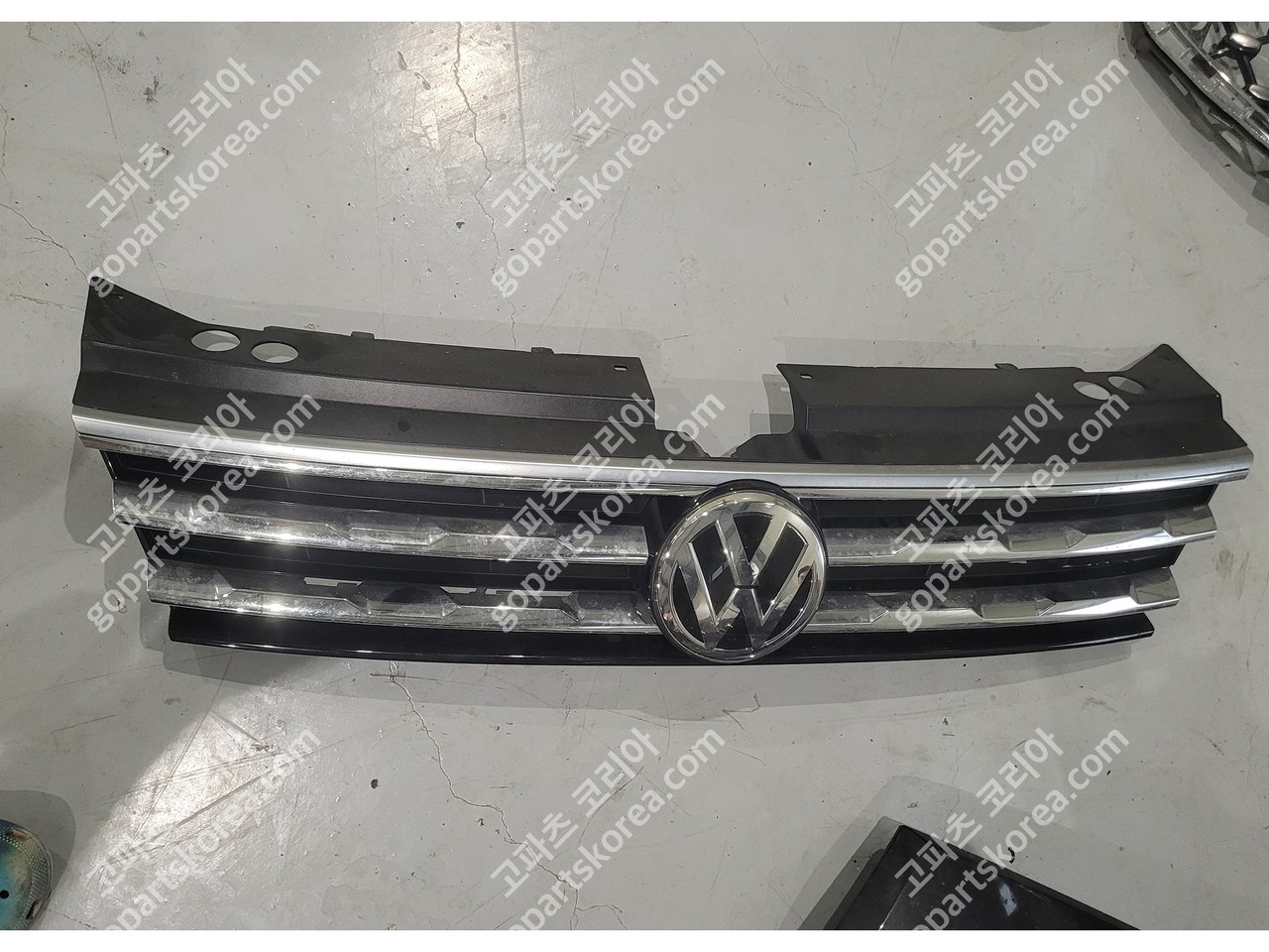 폭스바겐 티구안 그릴 중고