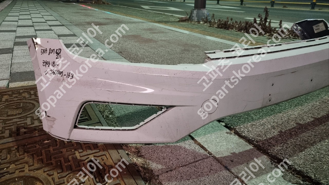 폭스바겐 티구안 전기 앞범퍼 일반타입 중고