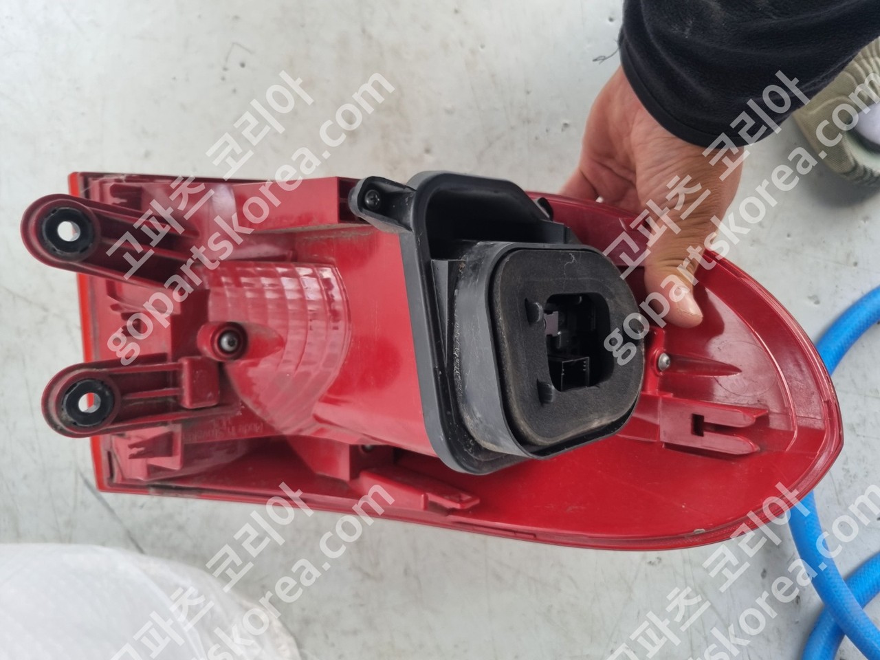 폭스바겐 티구안 전기 테일램프 조수석 중고