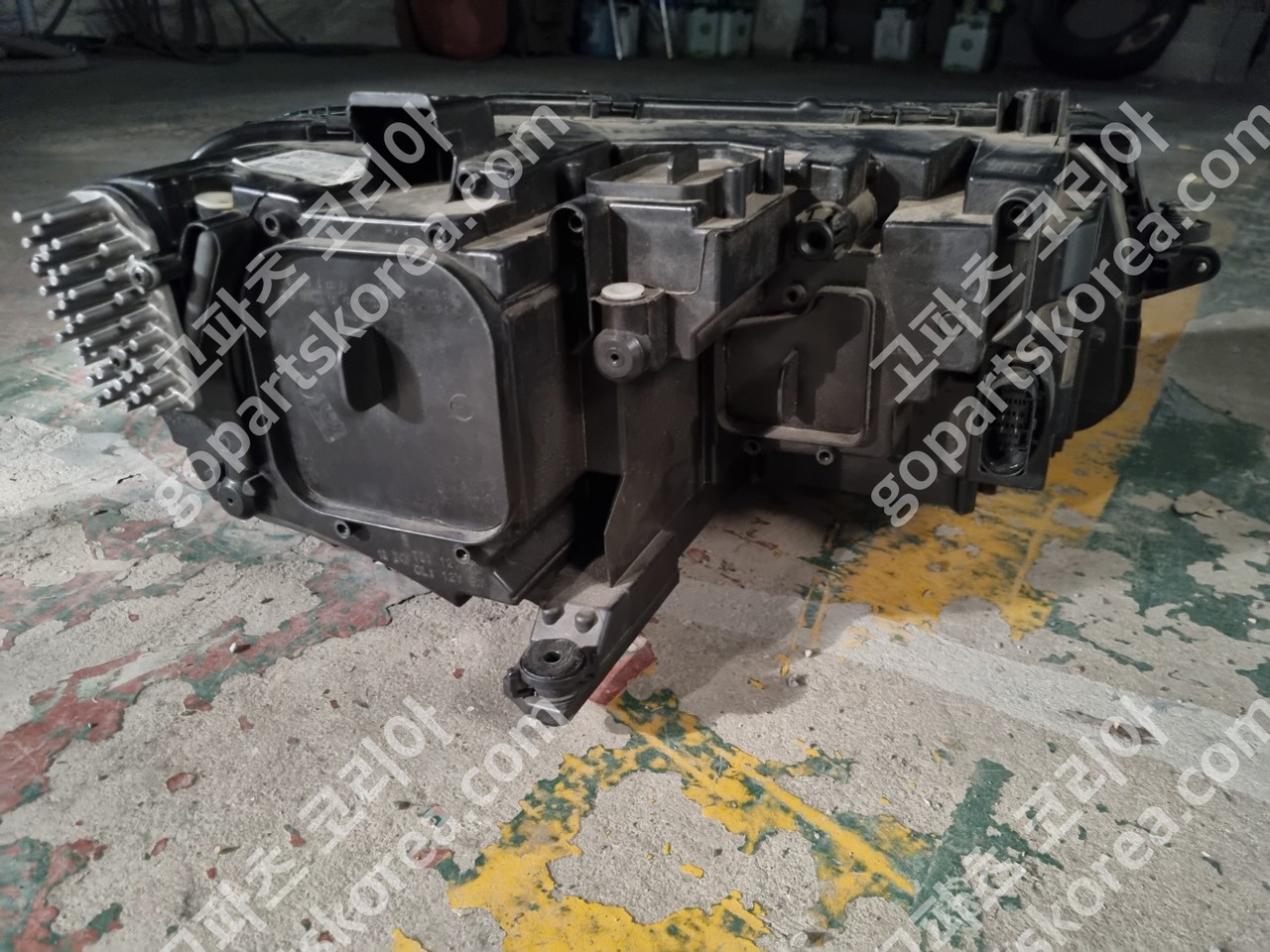 폭스바겐 티구안 헤드라이트 운전석 사진 2