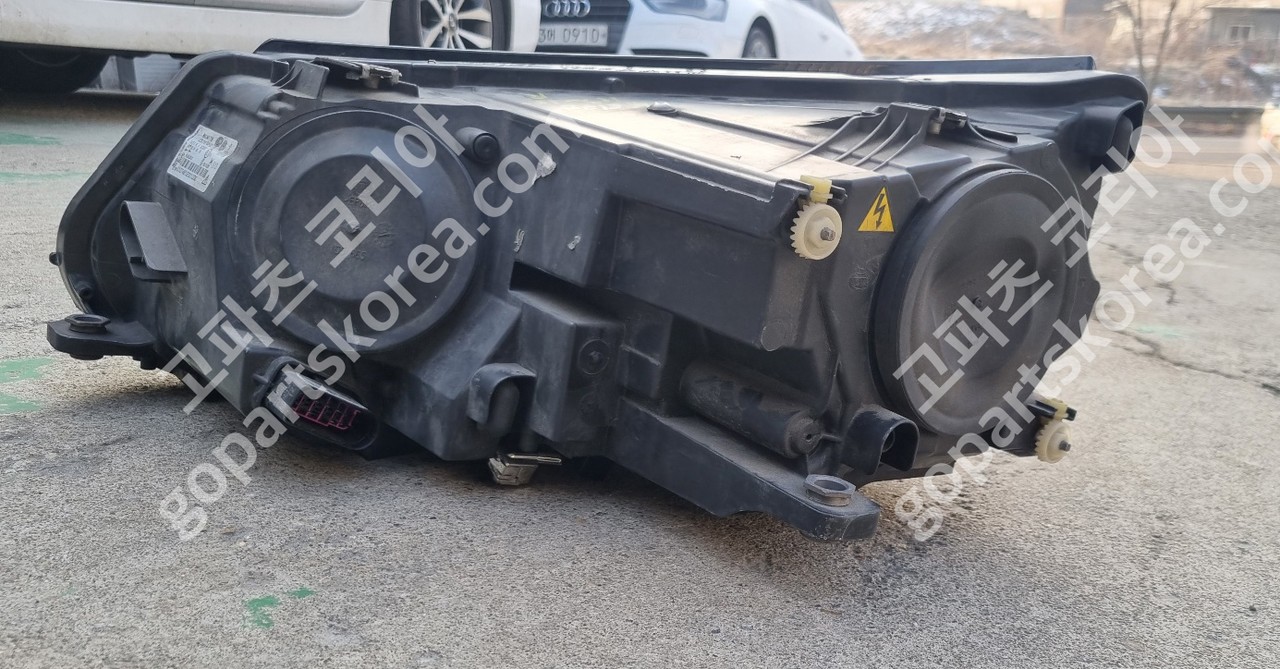 폭스바겐 티구안 헤드라이트 조수석 중고