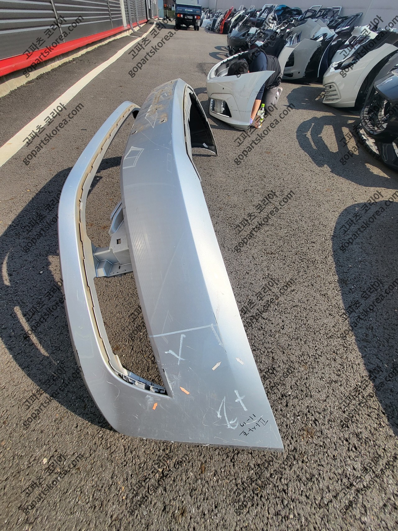 폭스바겐 파사트 앞범퍼 사진 2