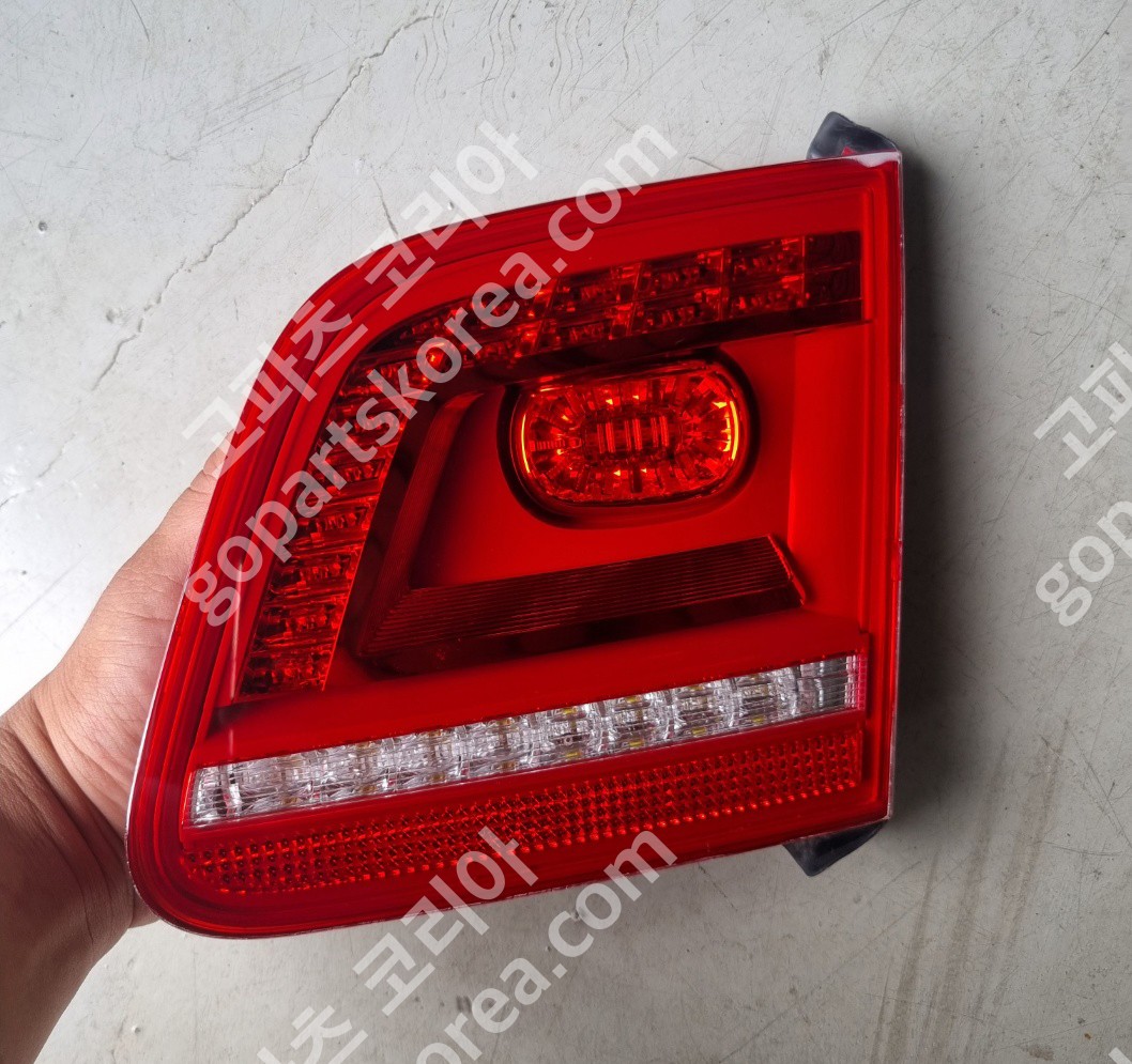 폭스바겐 페이톤 후기 테일램프 조수석 트렁크등 사진 2