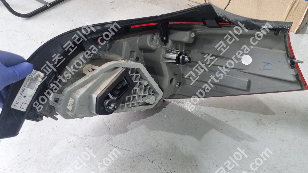 푸조 푸조 5008 2세대 도어 조수석 뒷도어 앗세이 사진 2