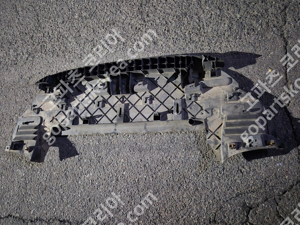 푸조 3008 1세대 전기 앞범퍼 하단언더커버 중고