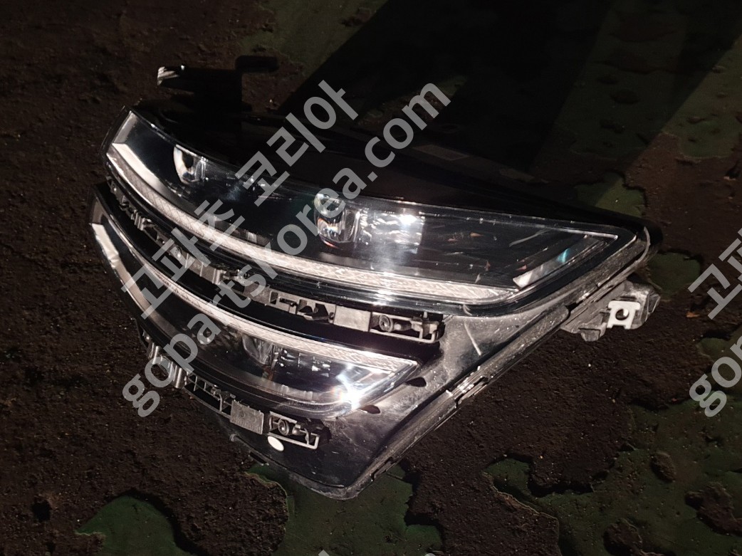 현대 제네시스 더 올뉴 G80 3세대 헤드라이트 운전석 현재 사진 4