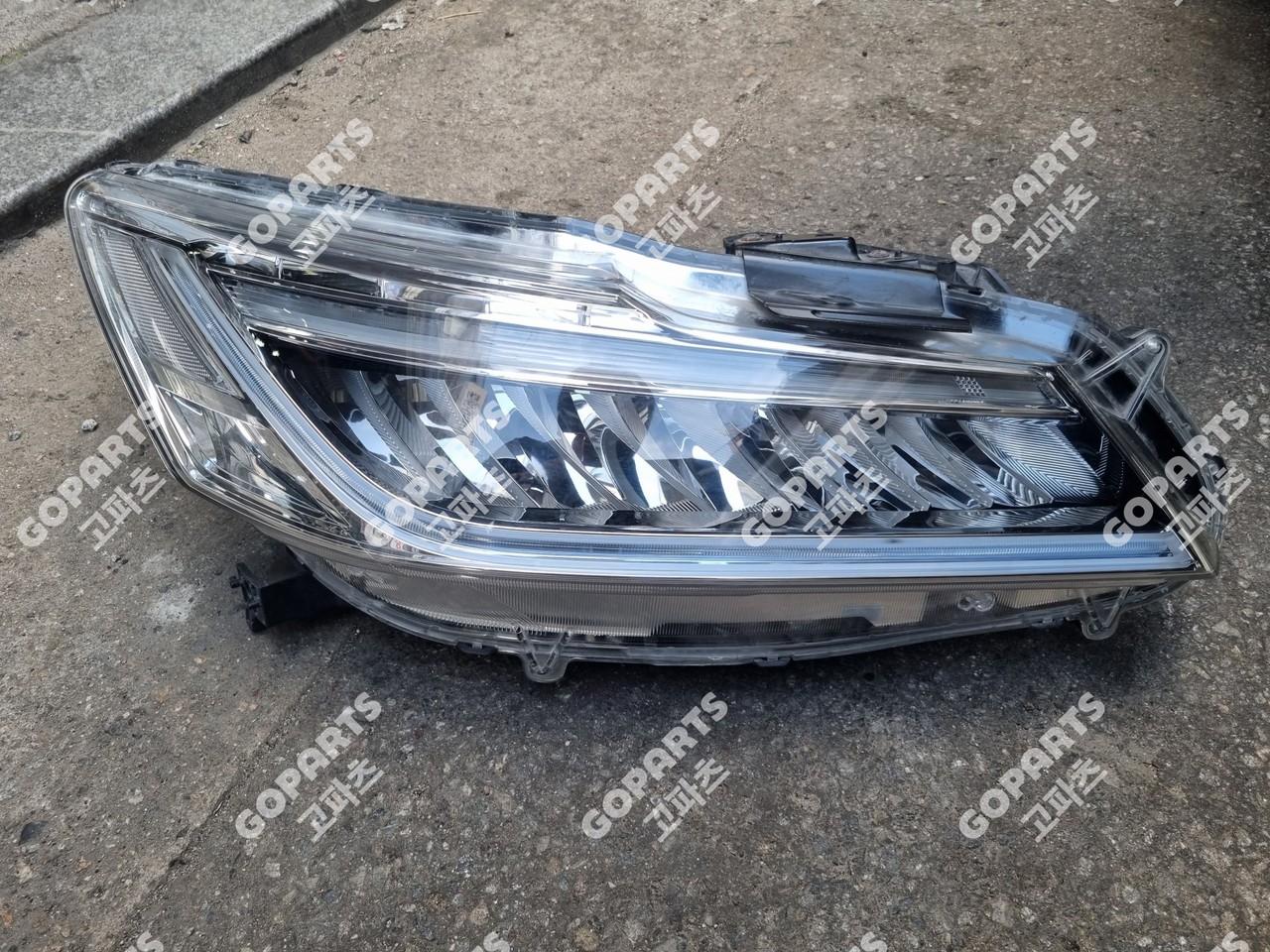 혼다 어코드 9세대 후기 하이브리드 조수석헤드라이트전조등램프 하이브리드 중고