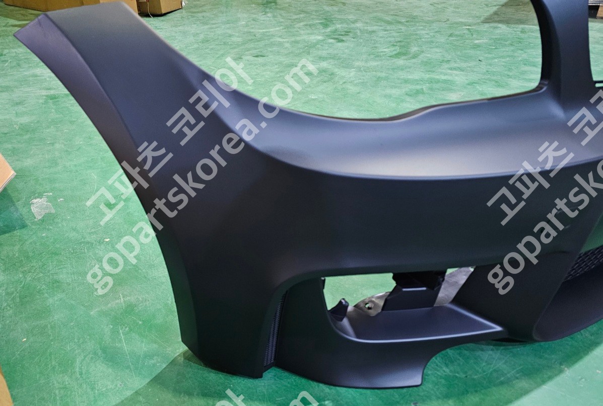 BMW 1시리즈 E82 앞범퍼 M1룩 안개등타입 에프터신품세트 중고