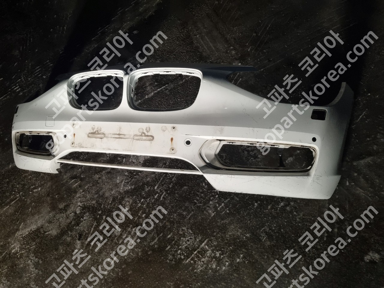 BMW 1시리즈 F20 전기 앞범퍼 일반타입 센서4구 노즐2구타입 사진 3