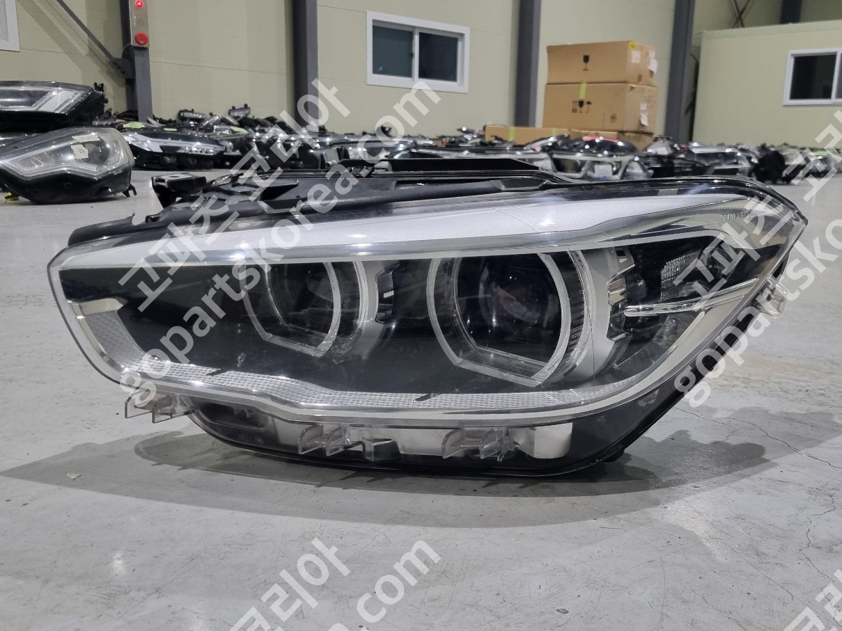 BMW 1시리즈 F20 후기 헤드라이트 조수석 LED 사진 3