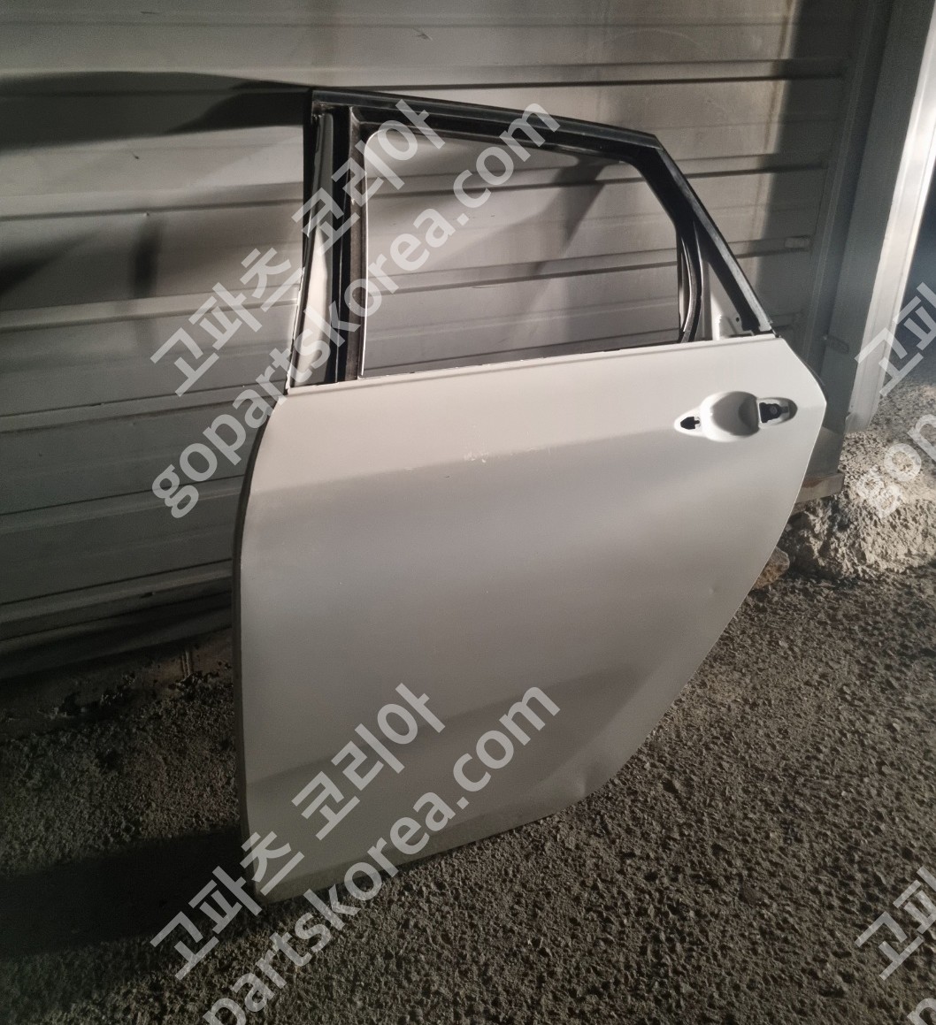 BMW 2시리즈 F45 도어 운전석 뒷도어 중고