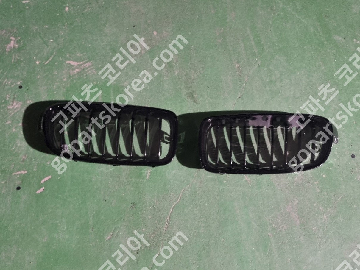 BMW 3시리즈 F30 그릴 M타입 유광블랙 라디에터그릴앗세이 대만산에프터신품 중고