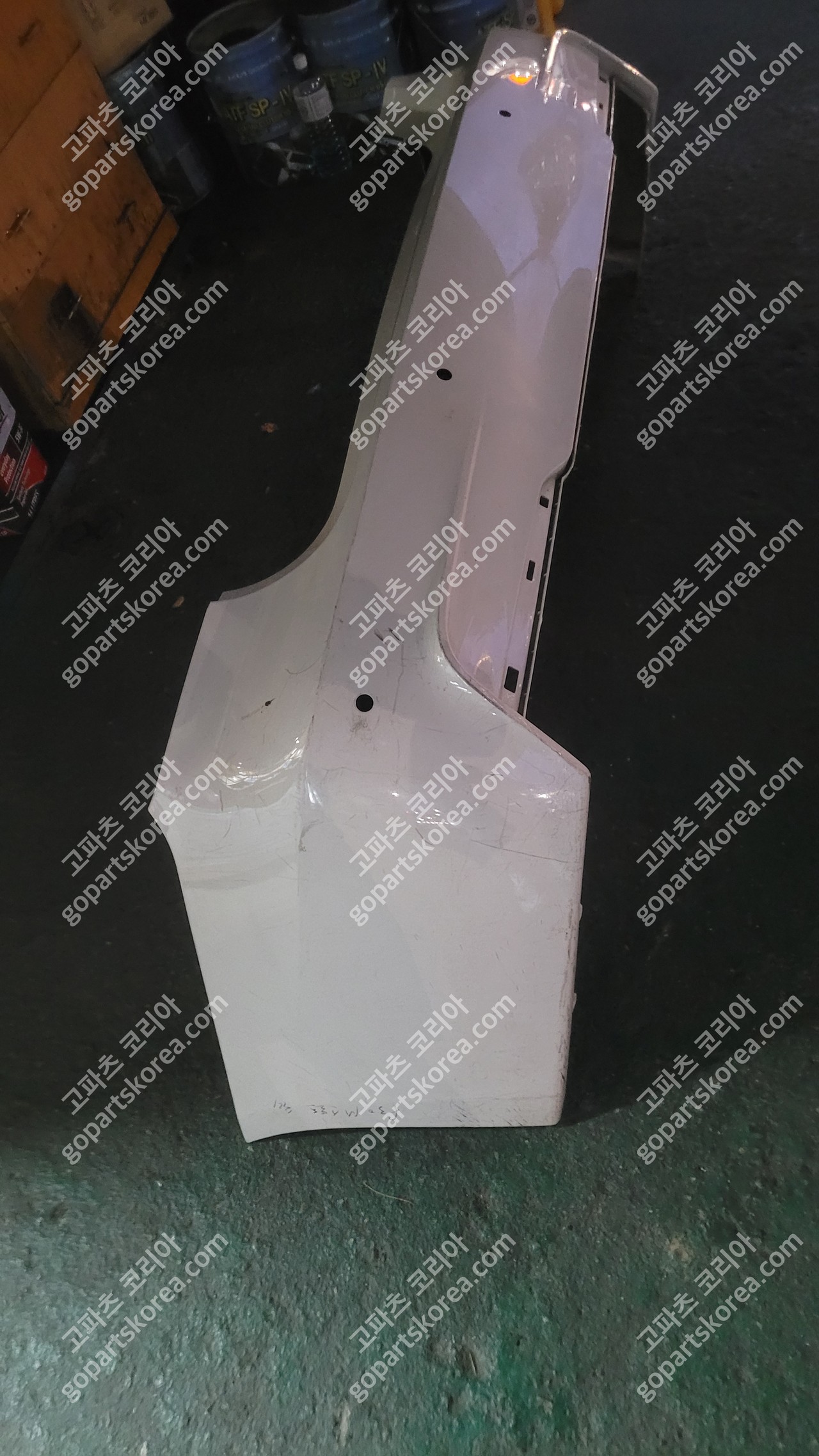 BMW 3시리즈 F30 뒷범퍼 사진 2