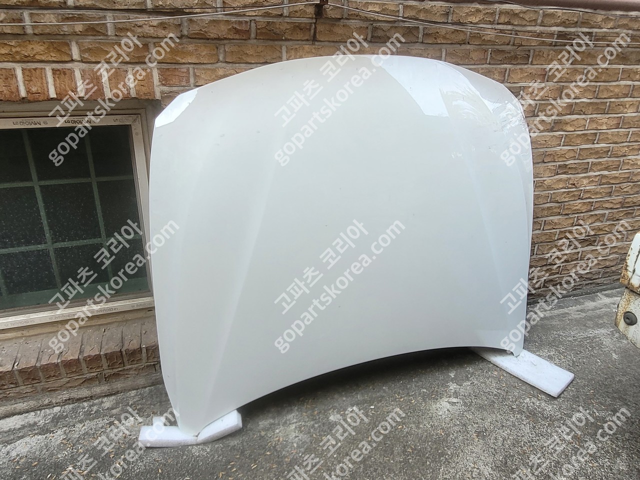 BMW 3시리즈 F30 본네트 사진 3