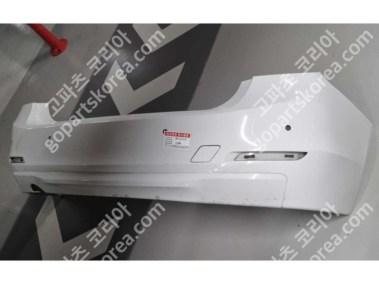 BMW 3시리즈 F30 전기 뒷범퍼 일반타입 사진 2