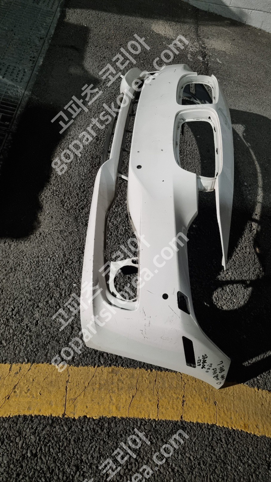 BMW 3시리즈 F30 전기 앞범퍼 노즐O타입 카메라X타입 센서4구타입 중고