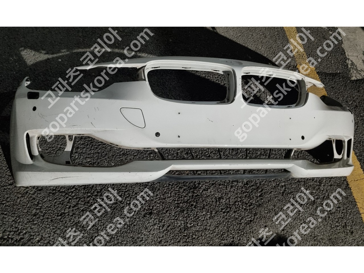 BMW 3시리즈 F30 전기 앞범퍼 노즐O타입 카메라X타입 센서4구타입 사진 2