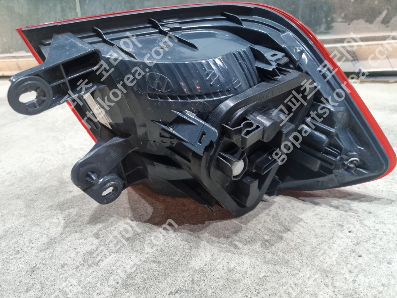 BMW 3시리즈 F30 전기 테일램프 조수석 사진 2