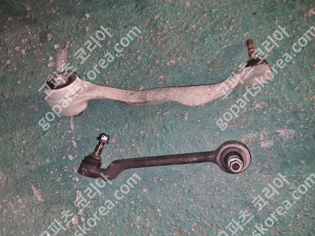 BMW 3시리즈 F30 전기 하체 조수석 앞로어암 스트럿암 중고