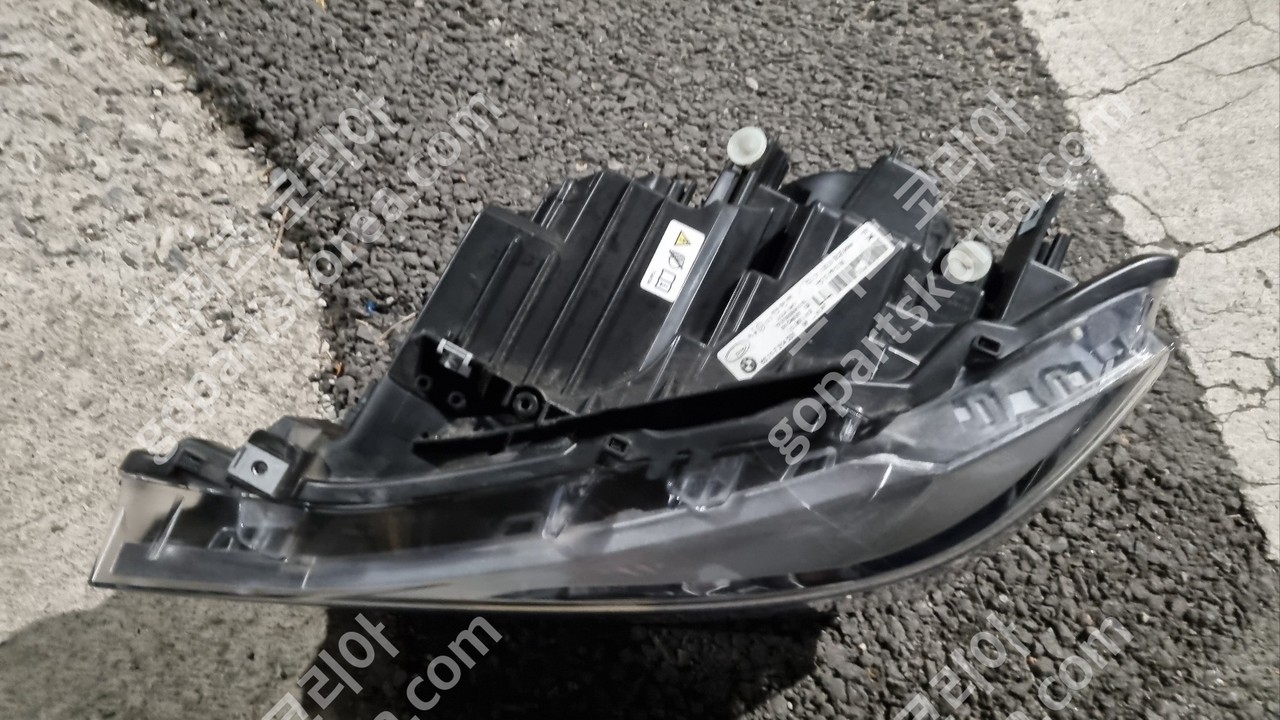 BMW 3시리즈 F30 전기 헤드라이트 운전석 사진 2