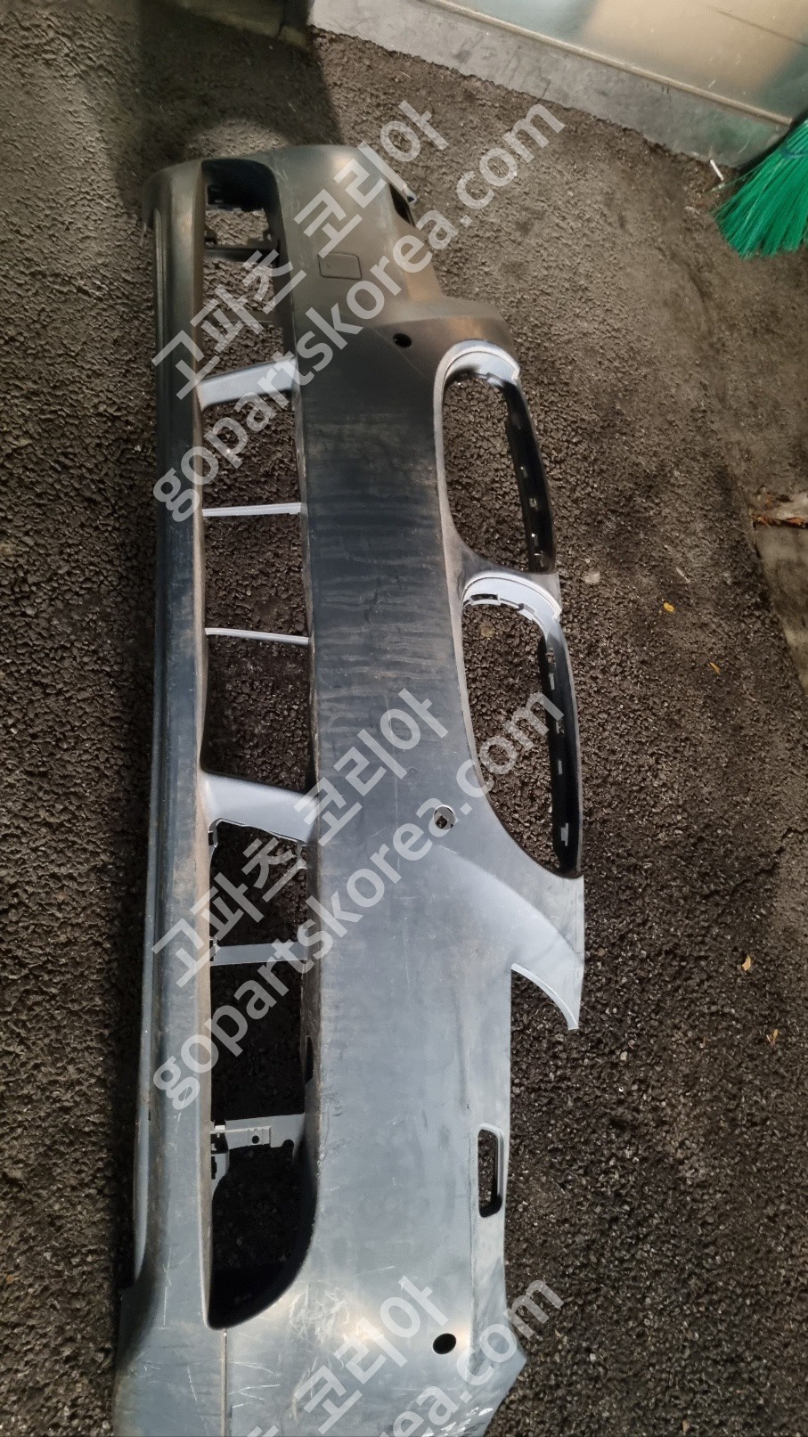 BMW 5시리즈 E60 전기 앞범퍼 사진 3