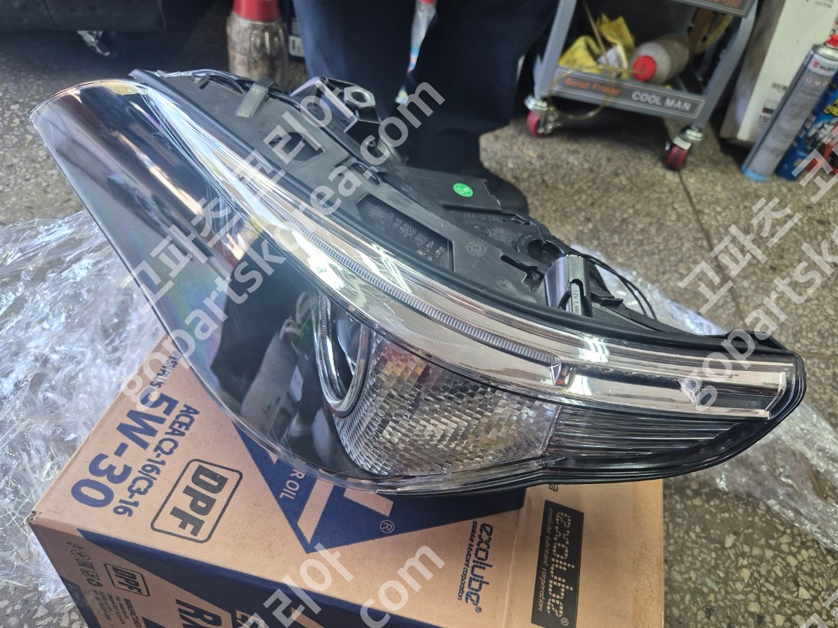 BMW 5시리즈 E60 전기 헤드라이트 운전석 제논라이트 에프터신품 사진 5