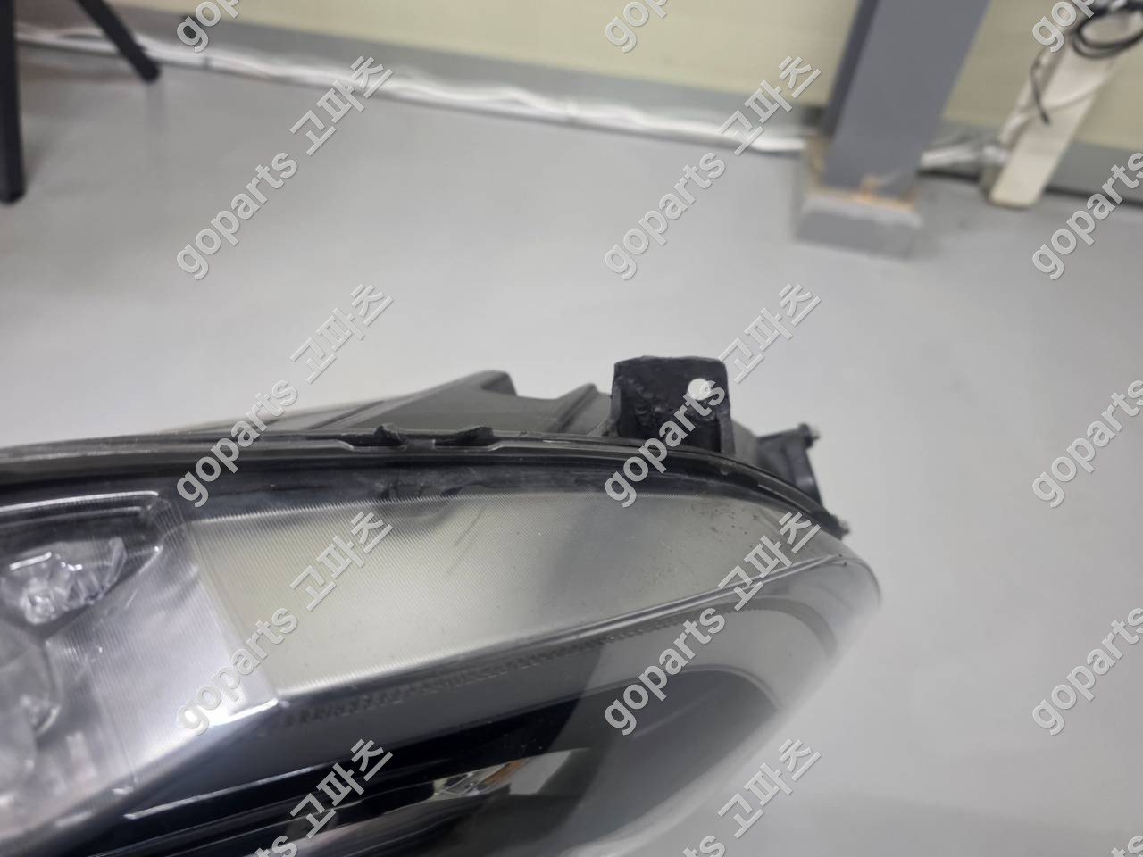 테슬라 모델 S 1세대 후반기 조수석 헤드라이트 1053571-00-d 상세사진 3