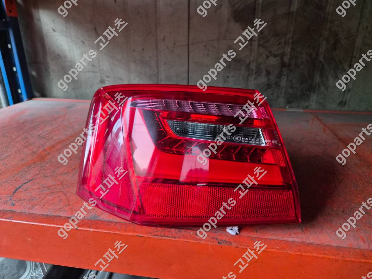 아우디 A6 4g c7 리어테일램프 운전석 교체 후기: 완벽한 수리를 위한 선택