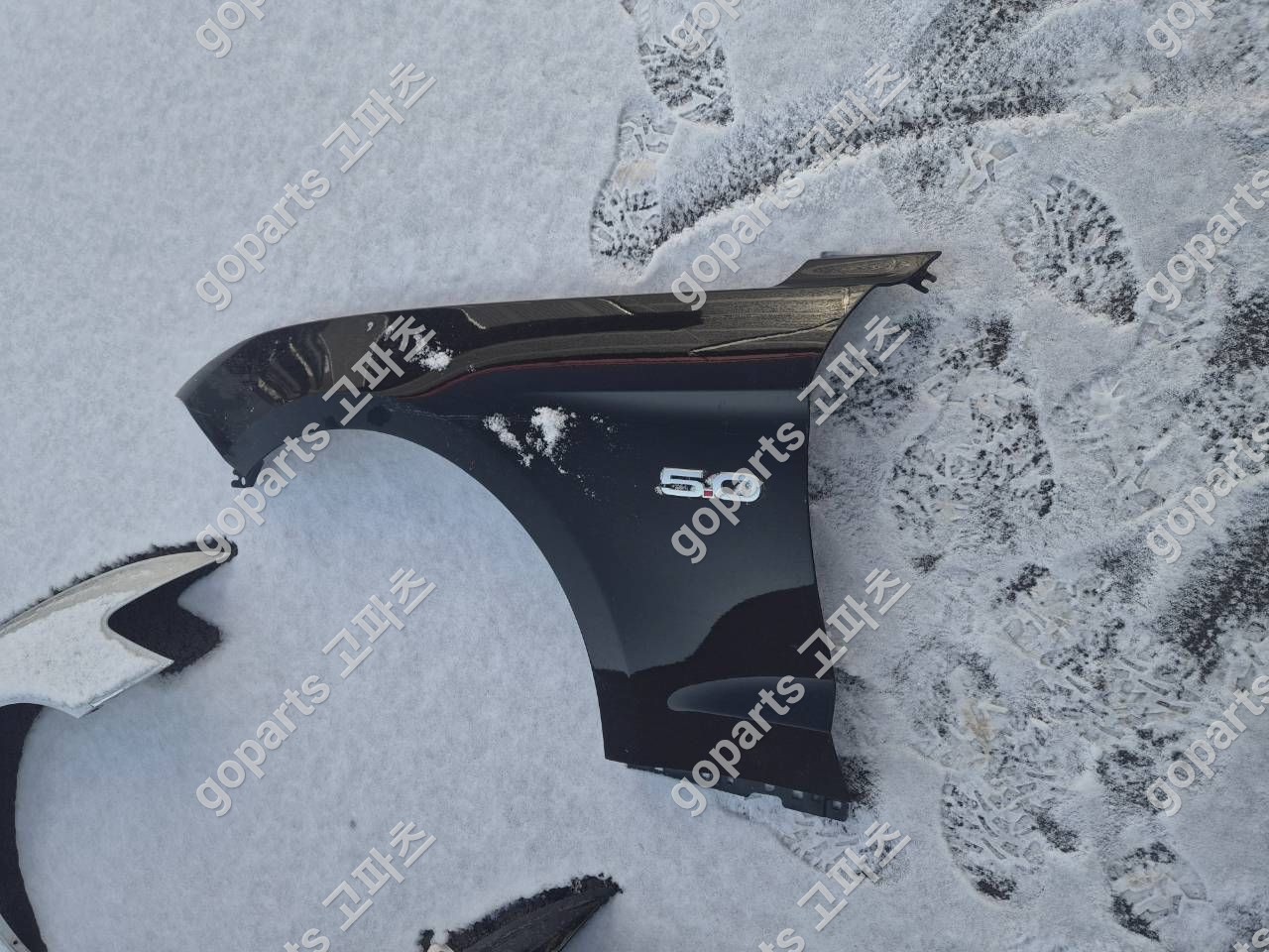 포드 머스탱 운전석 전휀더 교체 수리 후기 – 완벽한 부품 공급!