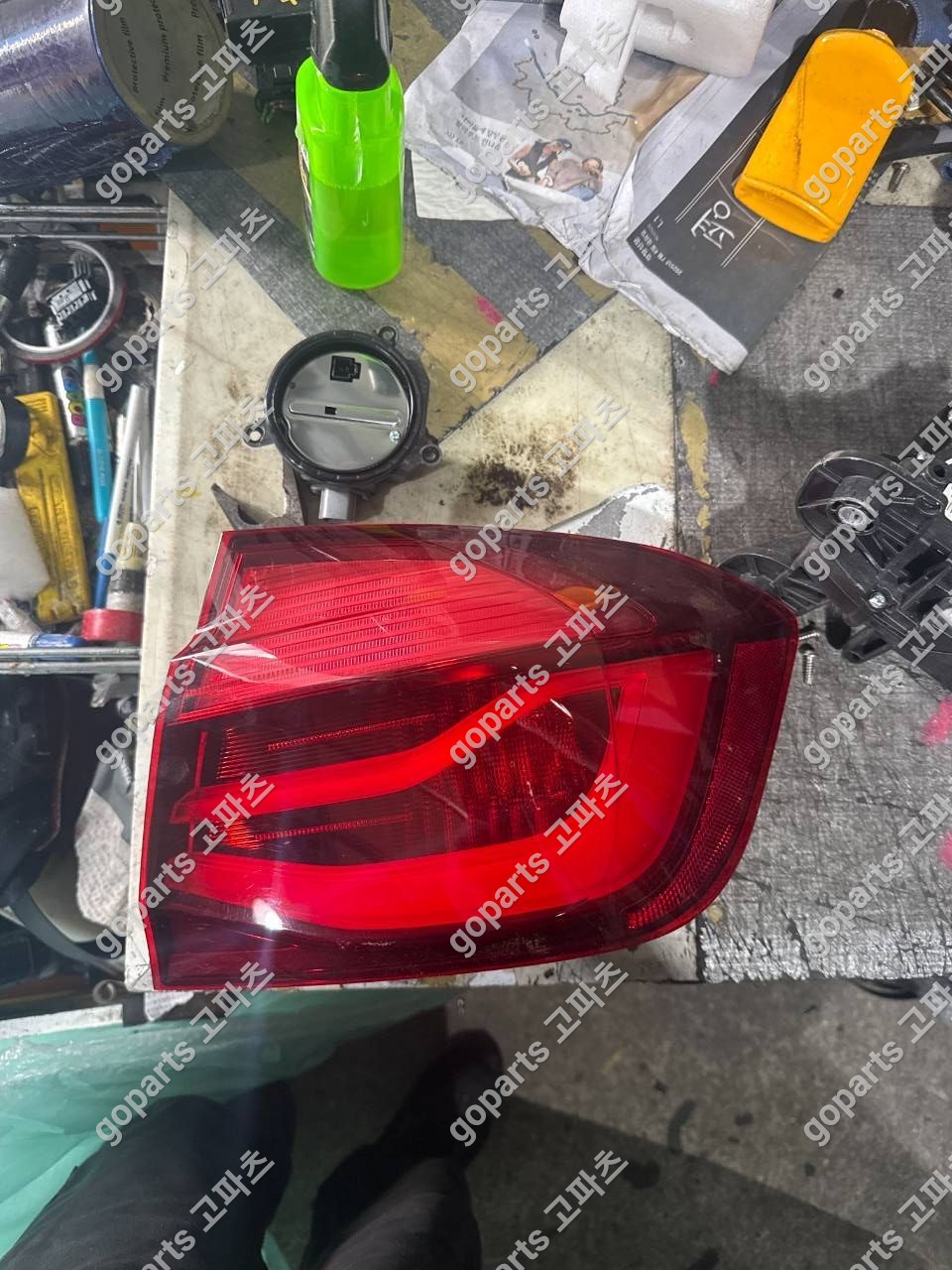 BMW F30 3시리즈 조수석 데루등 교체 납품 후기 – 완벽 수리를 위한 선택!