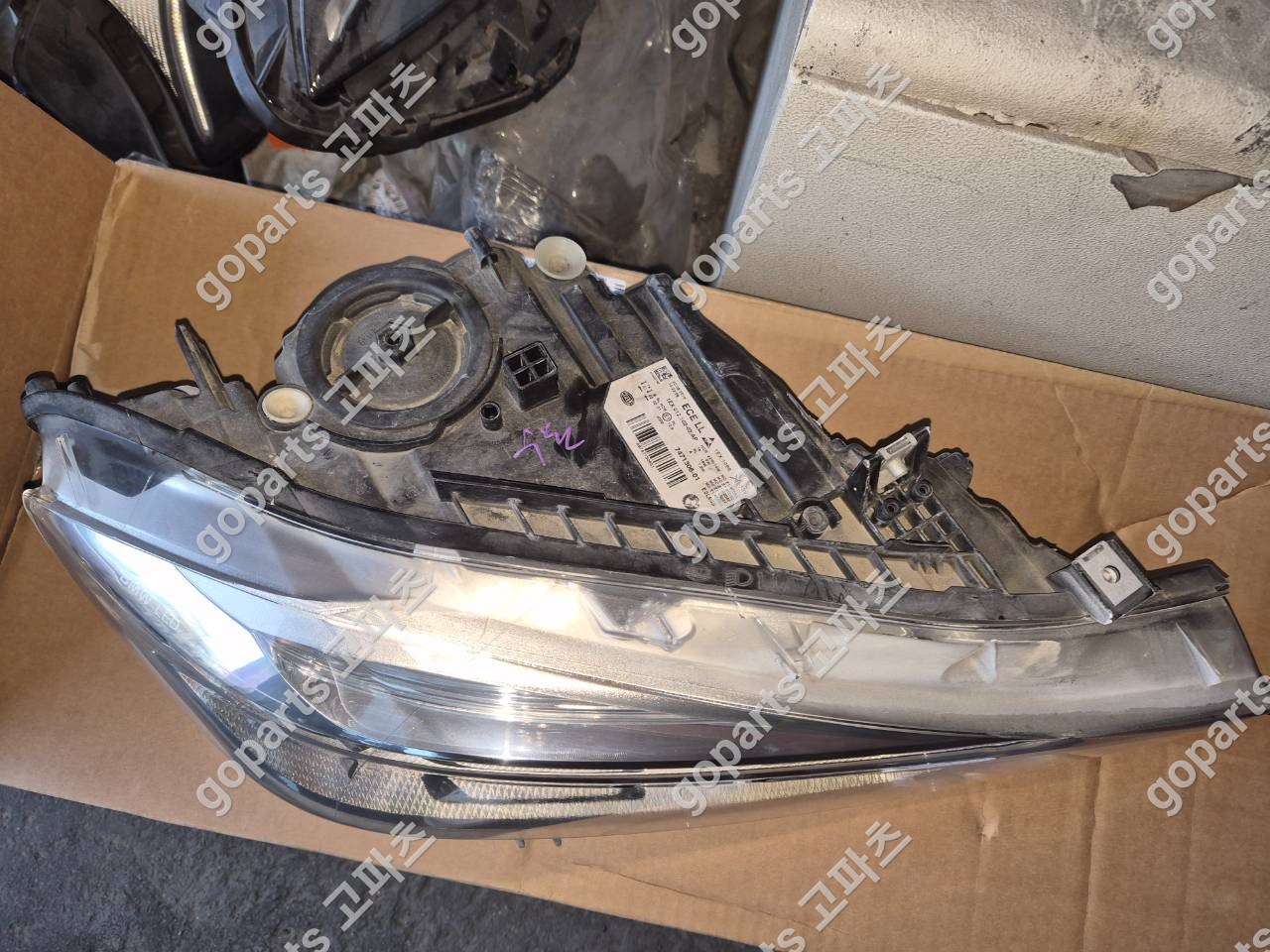 BMW F30 3시리즈 조수석 LED 헤드라이트 7471306-01/02/03 상세사진 4