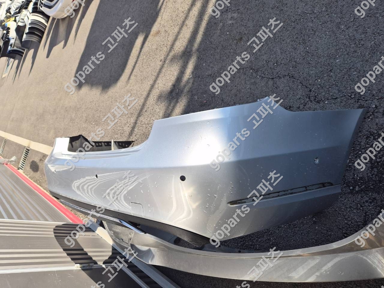 벤츠 E클래스 W212 후기형 후범퍼 상세사진 2