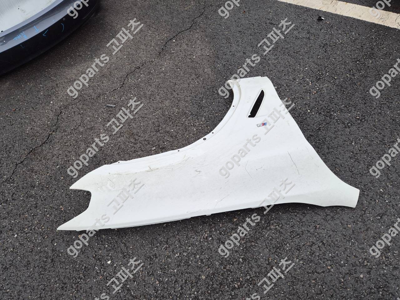 BMW X3 G01 조수석 전휀더 중고부품 상세사진 3