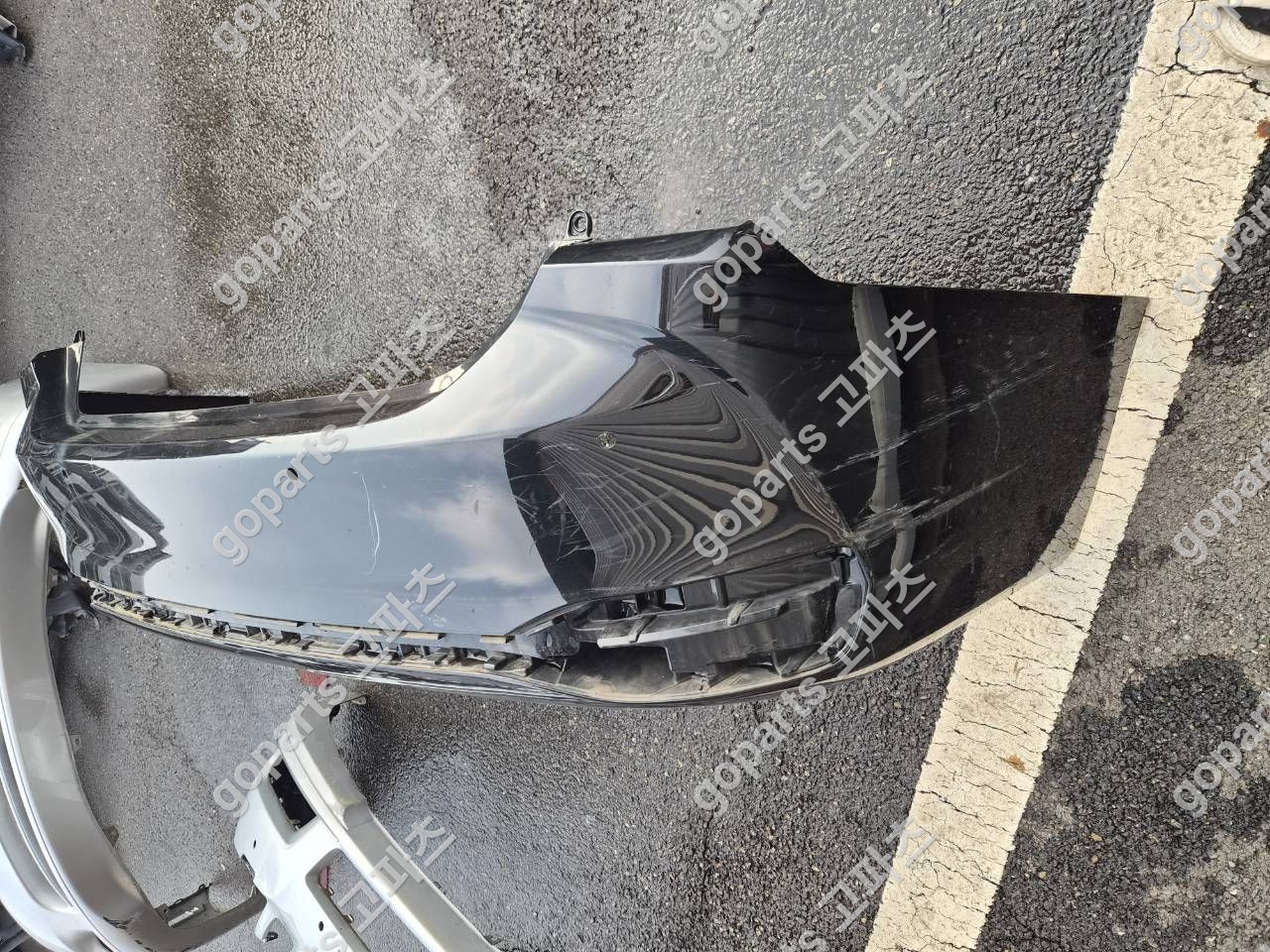 렉서스 ES 7세대 전반기 후범퍼 상세사진 3