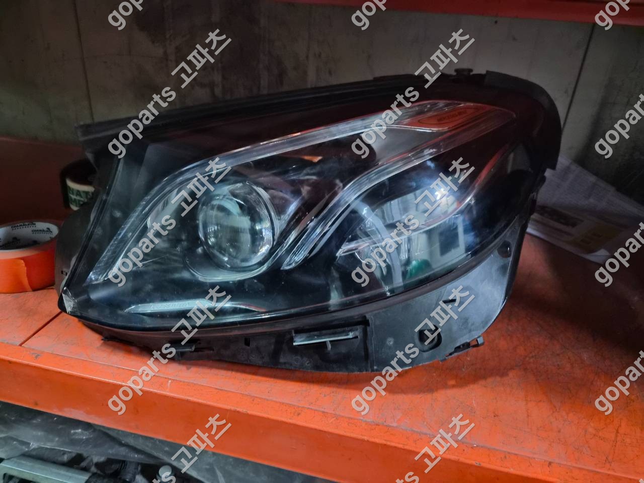 벤츠 E클래스 W213 헤드라이트 운전석 교체 후기: 렌즈 2구 흰띠 모델